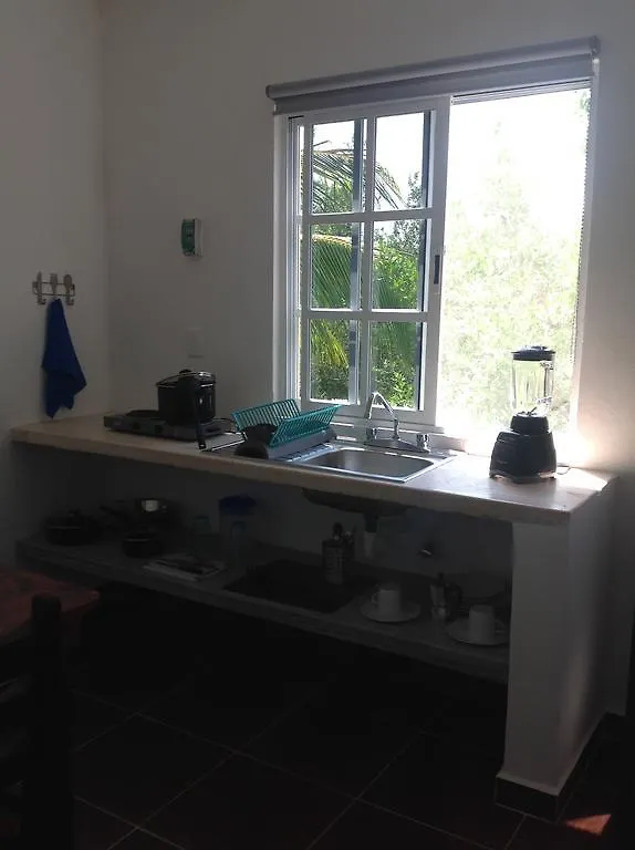 アパート Aloha Studios ホルボックス島